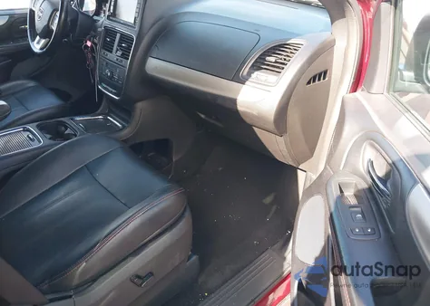 2019 Dodge Grand Caravan Gt from USA, damaged, VIN 2C4RDGEG7KR769985